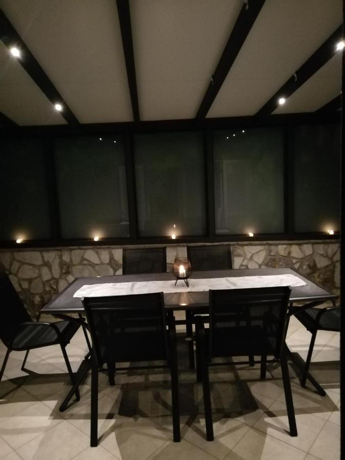 Apartment Fancy Malinska Buitenkant foto